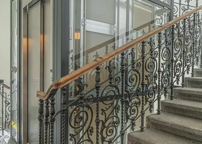 Elegant Center - Historic Building *